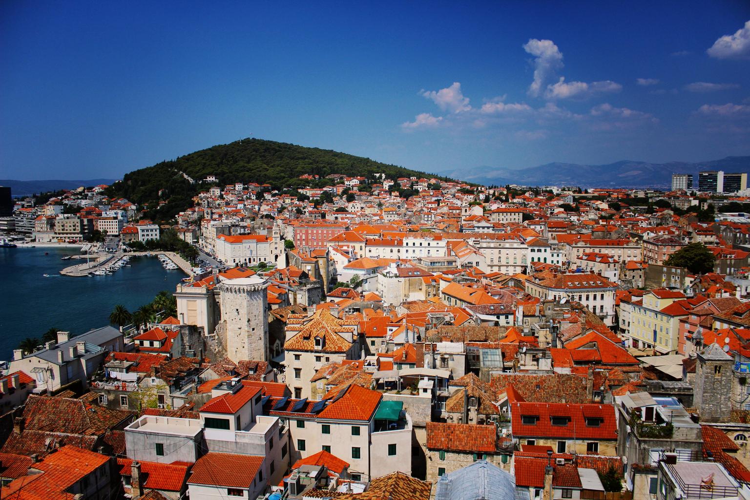 split_croatia_rooftops_cityscape_1